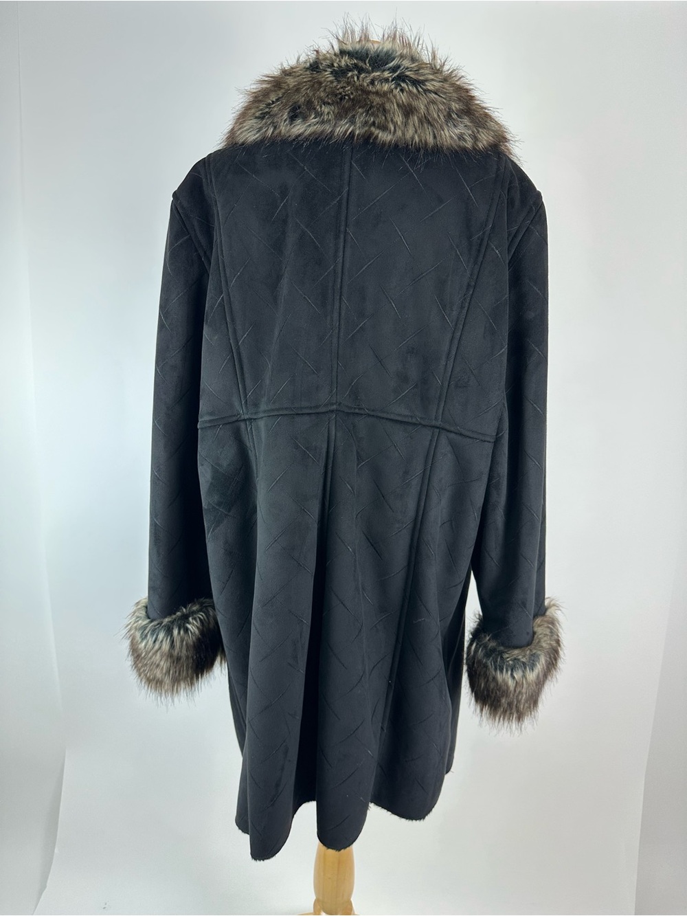 Utex Design Faux Suede Shearling Jacket Faux Fur Trim Size 2X - Picture 10 of 14
